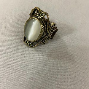White Stone Antique Ring